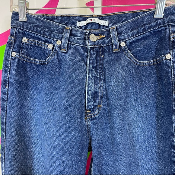 Tommy Hilfiger, Denim. Similar to a size 4/6. Capris/Ankle Crop See Measurements - Picture 2 of 5
